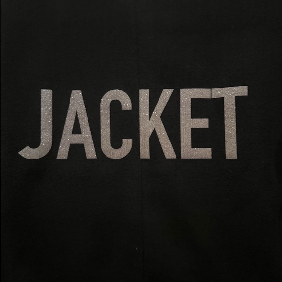 Short Black Blazer - Picture 4 of 7